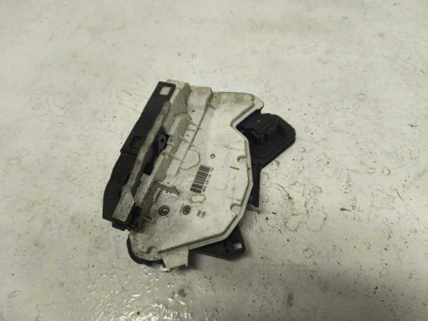 SERRURE DE PORTE AVANT DROIT SKODA - Vue 2